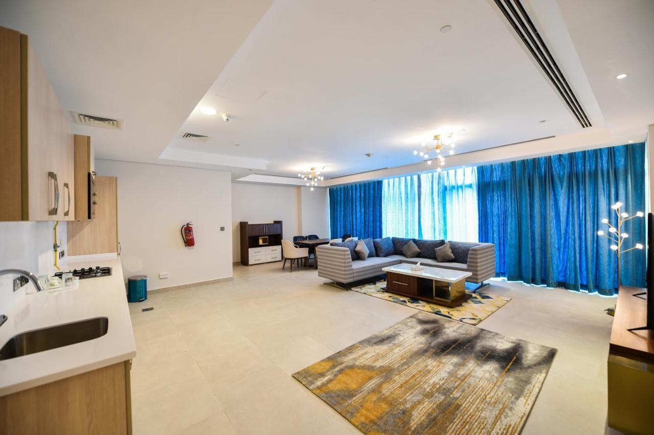 Waterfront Hotel Apartment Lusail Luaran gambar A living room in a typical apartment