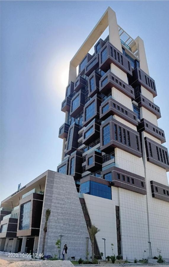 Waterfront Hotel Apartment Lusail Luaran gambar The building in 2018