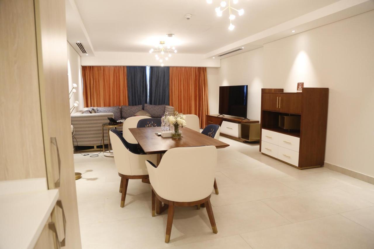 Waterfront Hotel Apartment Lusail Luaran gambar A living room in a typical apartment