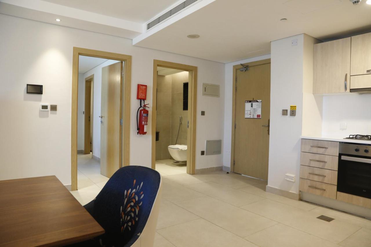 Waterfront Hotel Apartment Lusail Luaran gambar A typical apartment